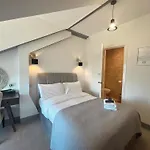 Allison House 17