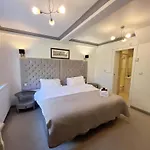 Allison House 17